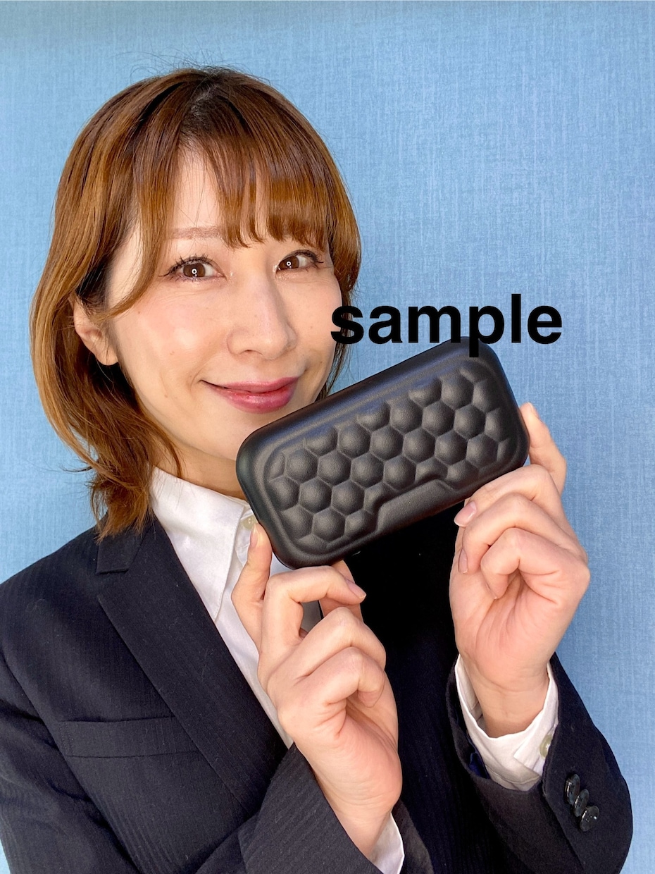 自撮り画像◆WEB広告,PR,SNS画像承ります 女性モデルによるスマホ自撮り＆簡単な画像加工、文字入れ可能！ イメージ1