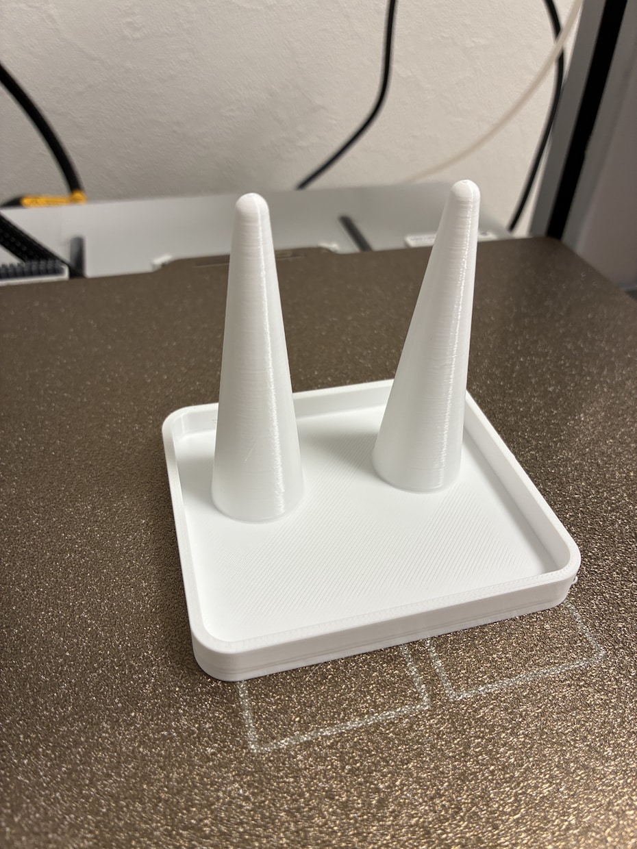 3Dプリンターで1個から造形します 3Dデータありの方はもちろん、なしの方でも内容により対応可能 イメージ3