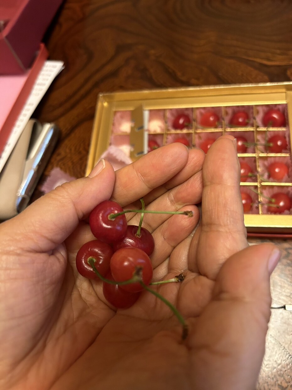 どんなお話しでも聞きます 主婦経験豊富です。老若男女どなた様のお話もOKです。 イメージ4