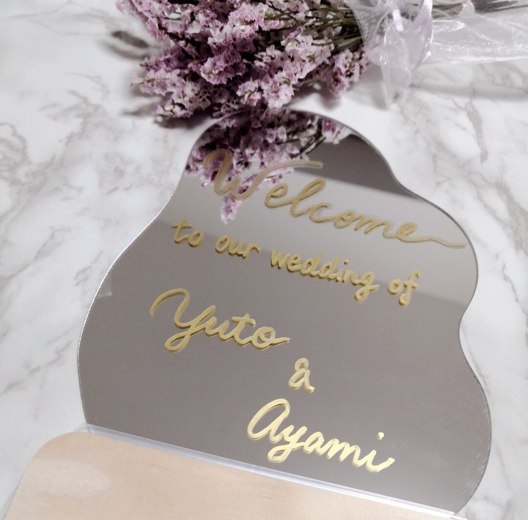 結婚式のウェルカムミラー製作お手伝いします 【人気】おしゃれな筆記体でウェルカムスペースを彩ります イメージ4