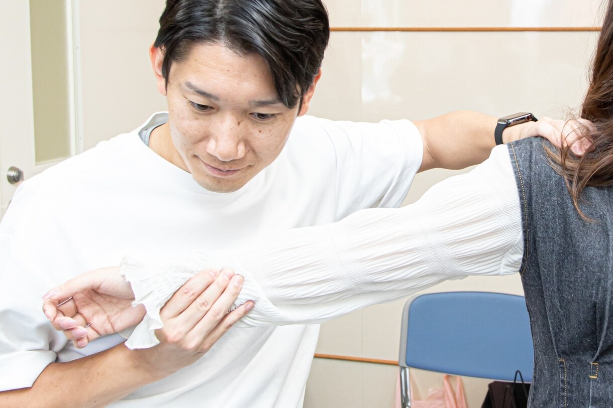 体の治療、メンテナンスの相談に乗ります 治療、メンテナンスのプロが様々な体の不安の悩みを聞きます。 イメージ1