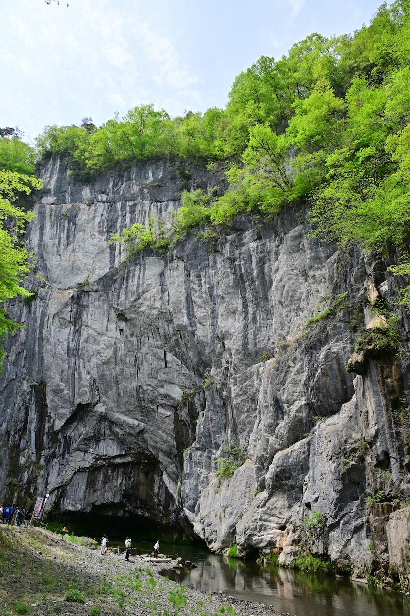 岩手県厳美渓の写真を提供します 静かで雄大な時が流れる厳美渓（げいびけい） イメージ2