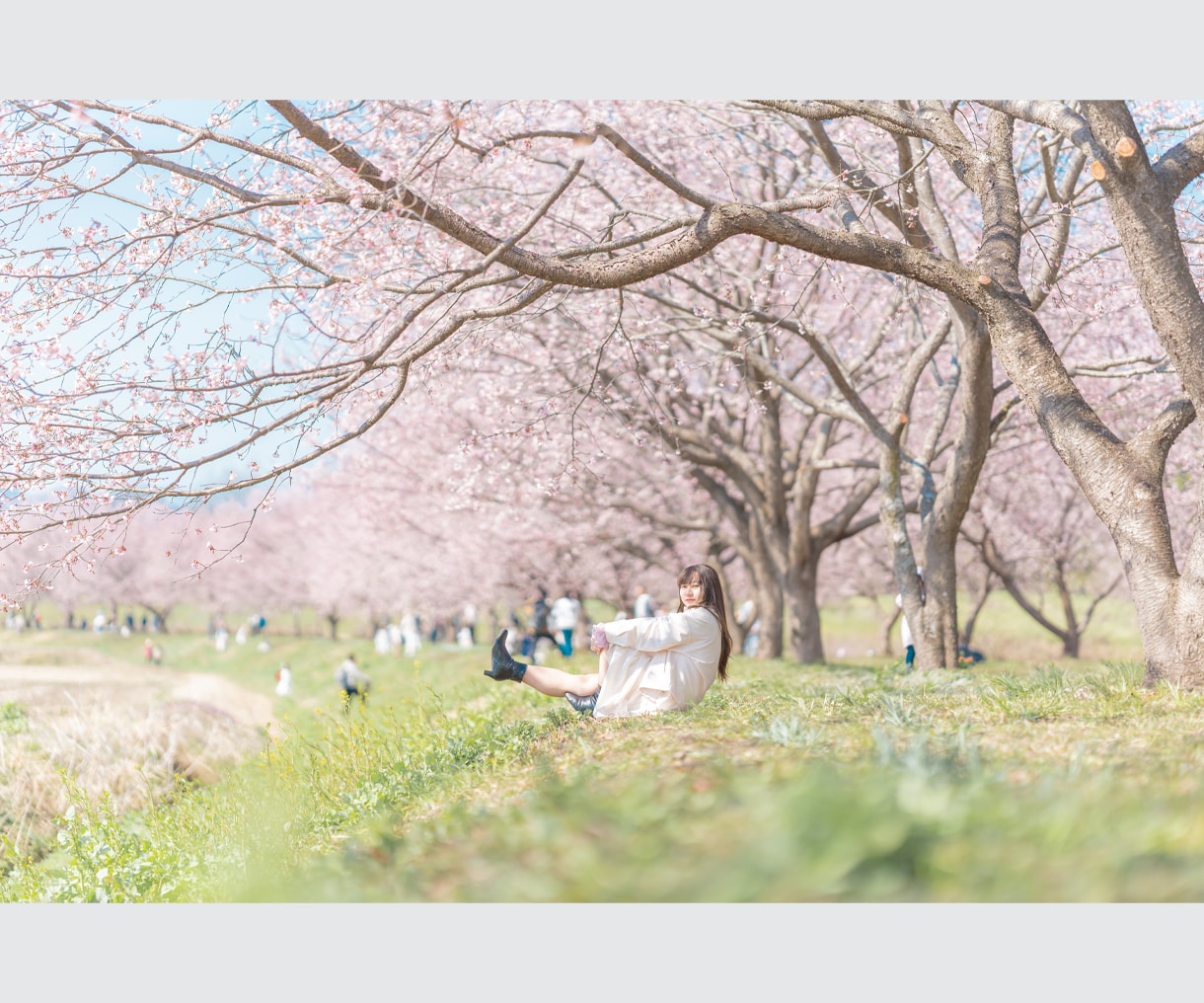 自然な雰囲気のポートレートを撮影します SNSや活動用にも使える、自然な人物写真を撮影します イメージ2