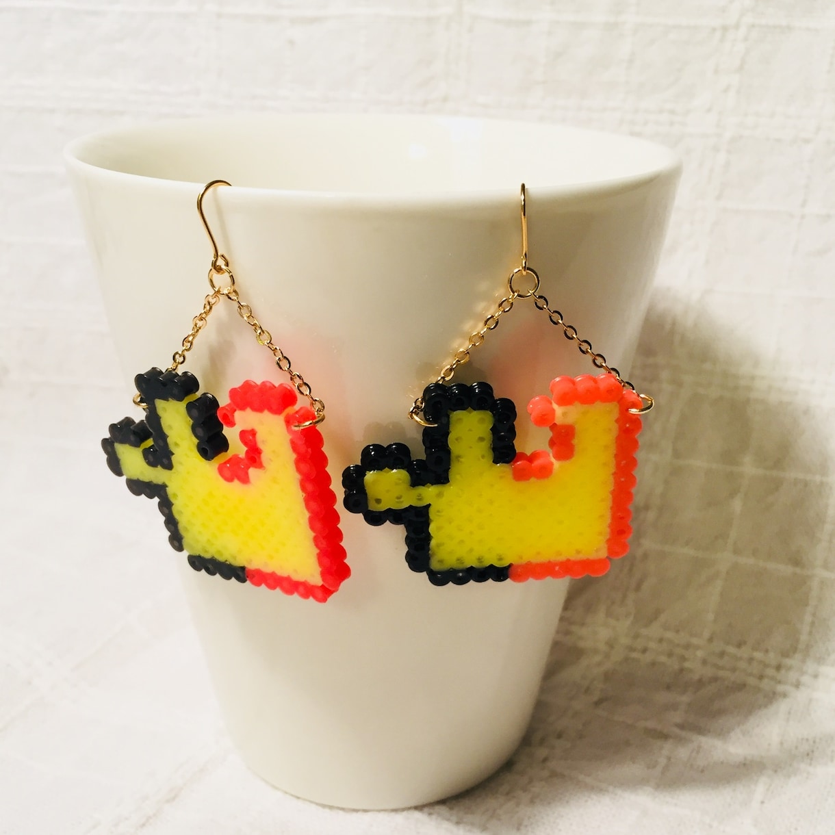 アイロンビーズのアクセサリーを販売します 小さなアイテムがあなたを笑顔にしてくれますように♡ イメージ6