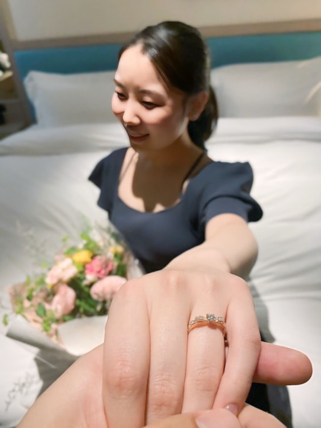 恋愛・結婚のお悩みを笑顔に変えて叶える方法教えます 同棲から2週間でプロポーズ♡引き寄せの法則×設定変更で叶える イメージ2