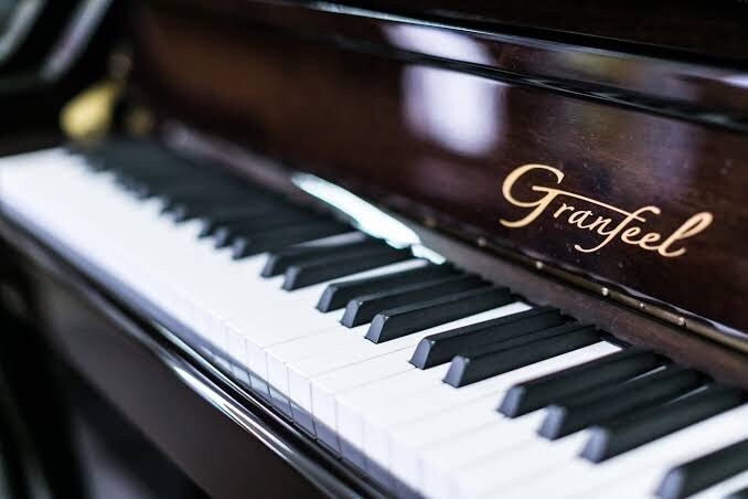 っぽい曲、作ります 有名なあの曲「っぽいもの」の著作権をあなたのものに！ イメージ1