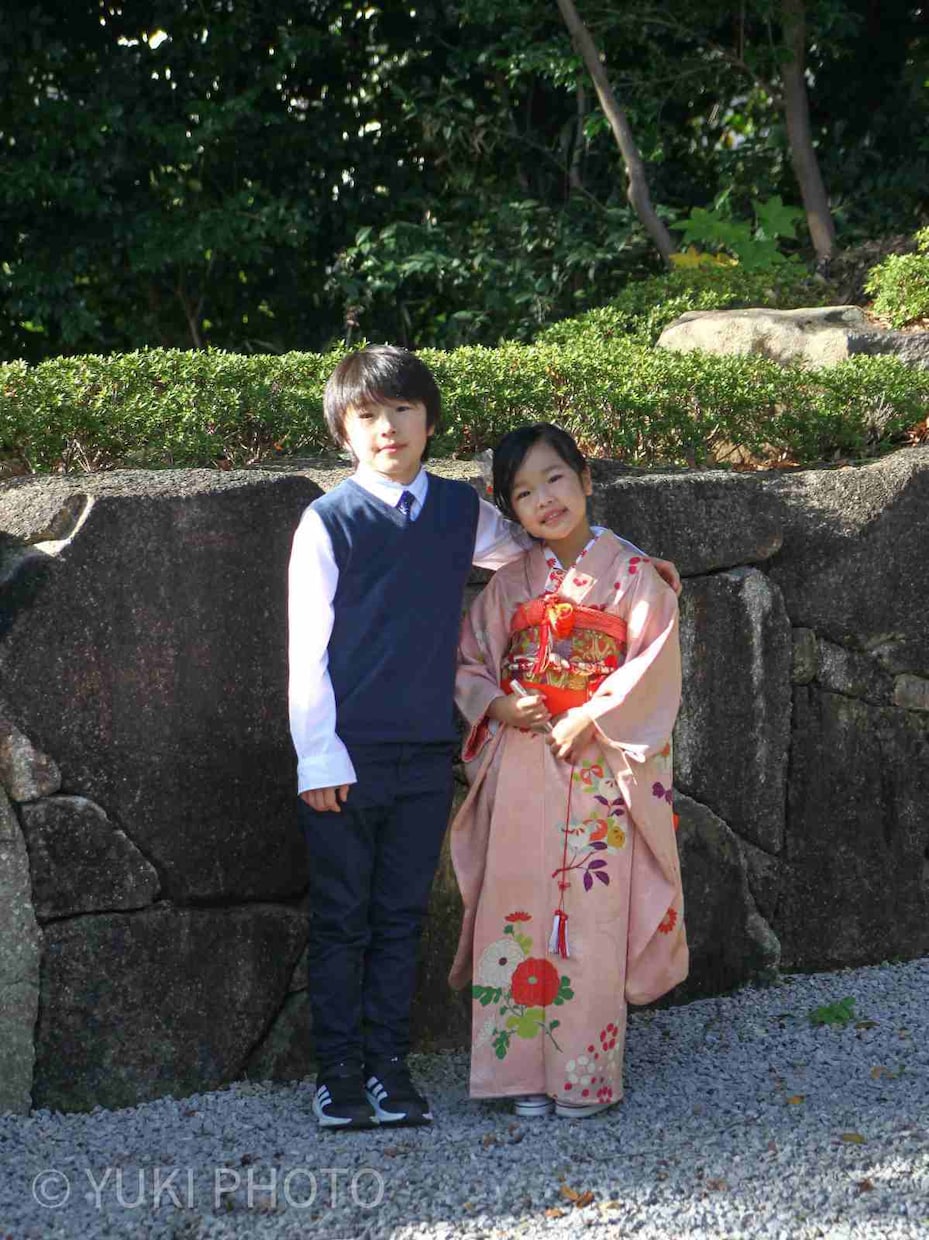 横浜で女性カメラマンが七五三撮影します 自然な笑顔と家族の温かい瞬間を残します イメージ9