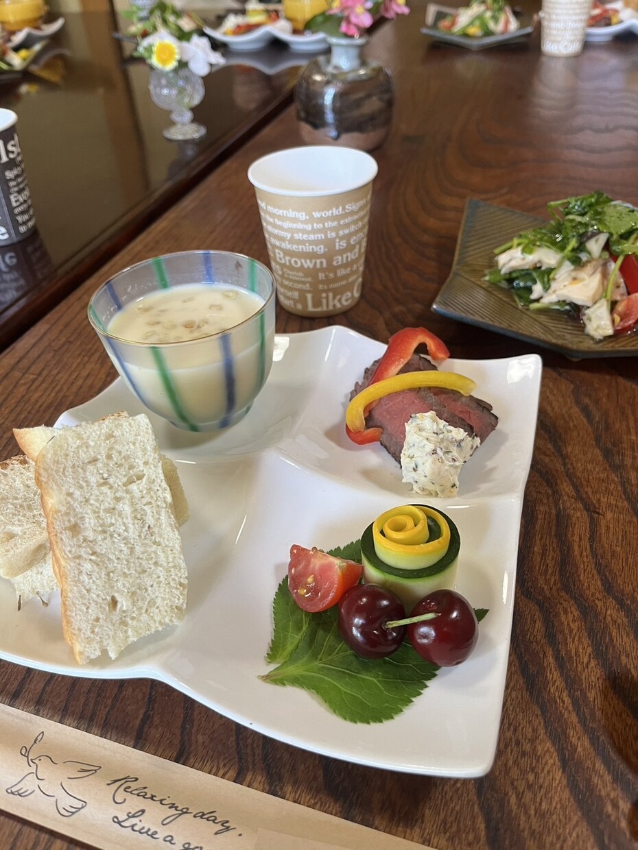 個人事業、中小企業の方のメニュー開発、代行承ります 飲食で色々なジャンルの仕事に携わってきました。 イメージ8