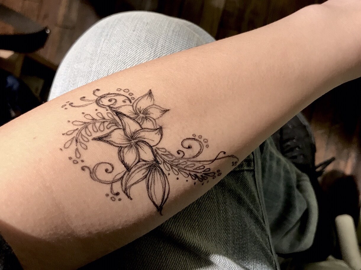 オシャレ手描きデザインします オシャレなロゴでもイラストでもご相談できます。 イメージ3