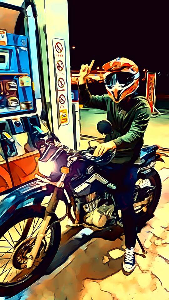 あなたの車・バイクのリアルなイラスト描きます リアルでどことなく絵画のようなイラストを提供します！ イメージ2