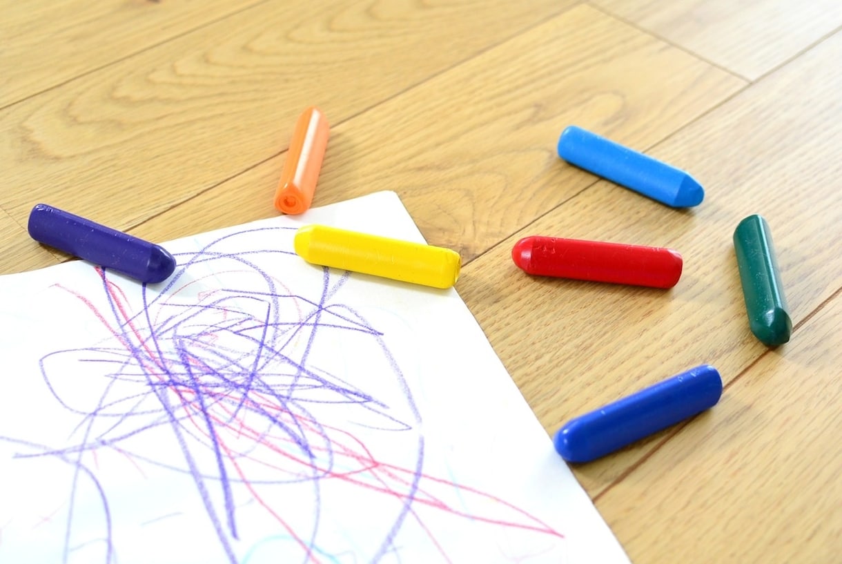 お子さんの描いた絵から心理状態をお調べします お子さんの気持ちをより深く知りたい方へ イメージ1