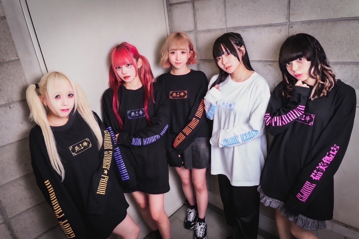 シルク印刷にてオリジナルTシャツ制作承ります 製版代無料なので印刷代のみで対応してます！ イメージ1