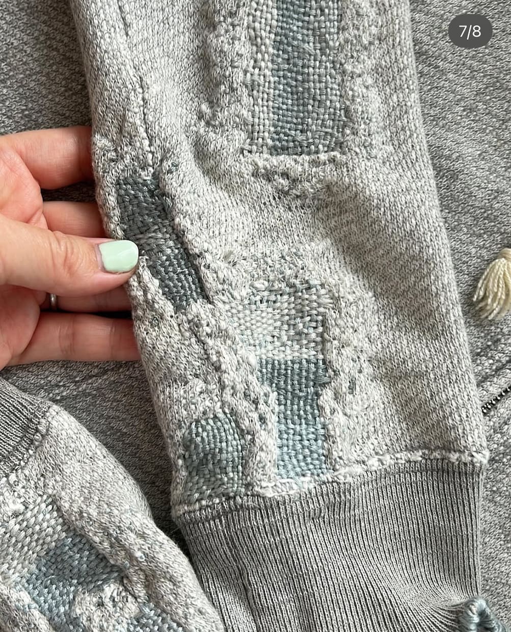 ダーニングリメイク承ります お持ちのお洋服を、ダーニングでリメイクいたします！ イメージ2