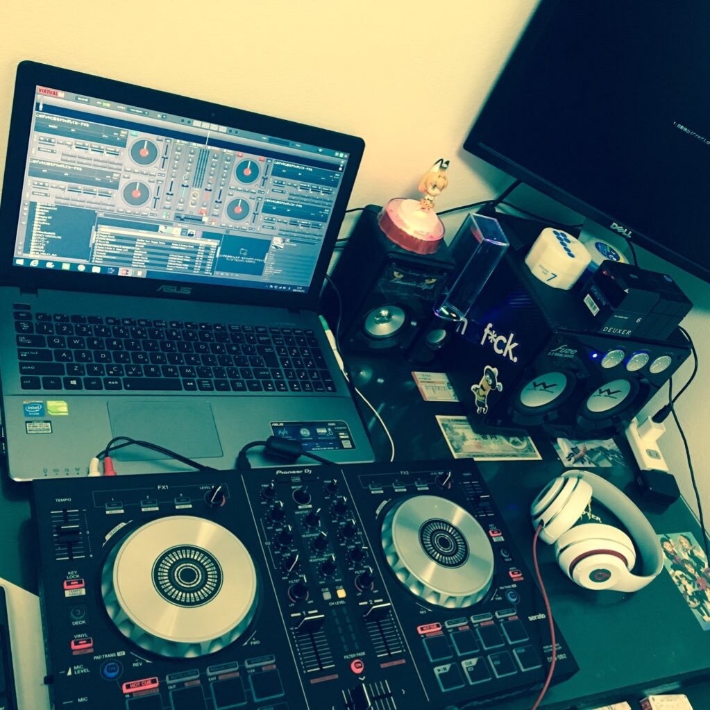 EDM等音楽をmash upしてアルバムにします ドライブやウォーキング、電車の中等 イメージ2