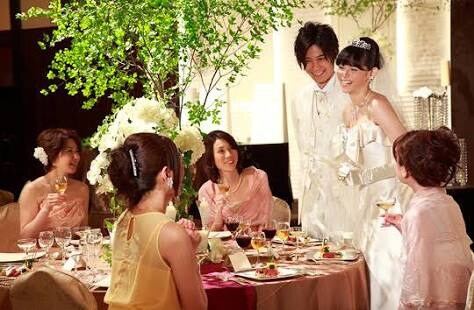 結婚式場での食事マナーを簡単に教えます テーブルマナーを理解しておきたい方にオススメ イメージ1