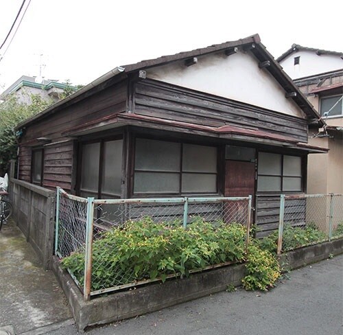 空き家にお困りな方にまずは無料相談を行います 空き家や不動産の処分にお困りな方なんでもご相談受け付けます。 イメージ1