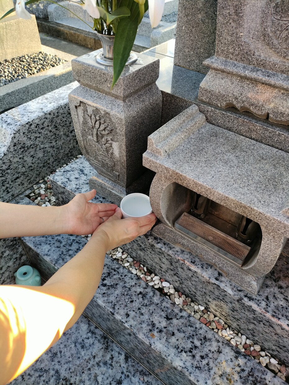 川越市内限定！お墓のお掃除代行します お墓参りに行きたいけど遠方な方など、私たちがキレイにします！ イメージ6