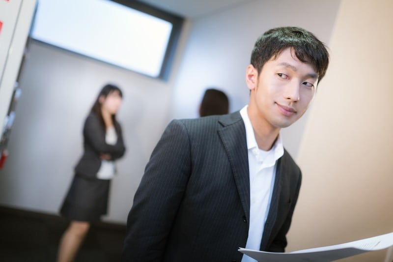INFJ、ISFJ職場の陰口、悪口に悩んでいます 【３日間相談可】悪い人間関係の中で私はどう頑張れば良い？ イメージ1