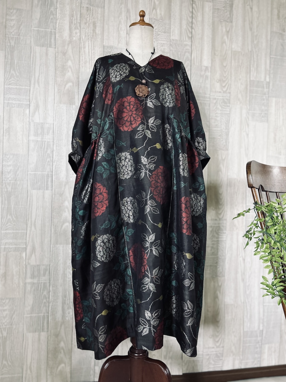 着物リメイクのオーダーいたします 大切なお着物を、新たな洋服へとリメイクしてお届けいたします イメージ6