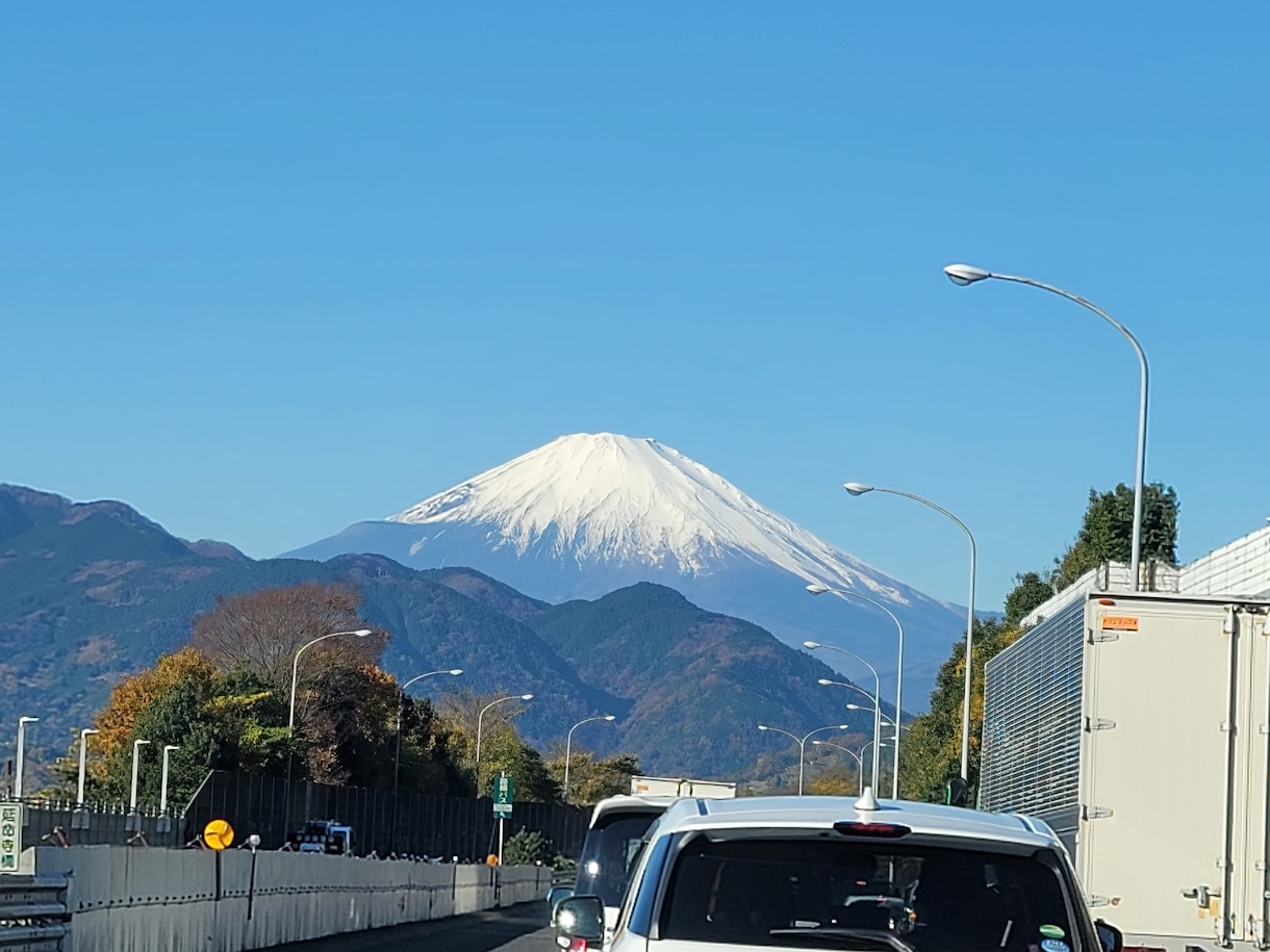 波乱万丈の人生の私が役に立ちます 聞くだけでも、アドバイスでも大丈夫です。 イメージ1