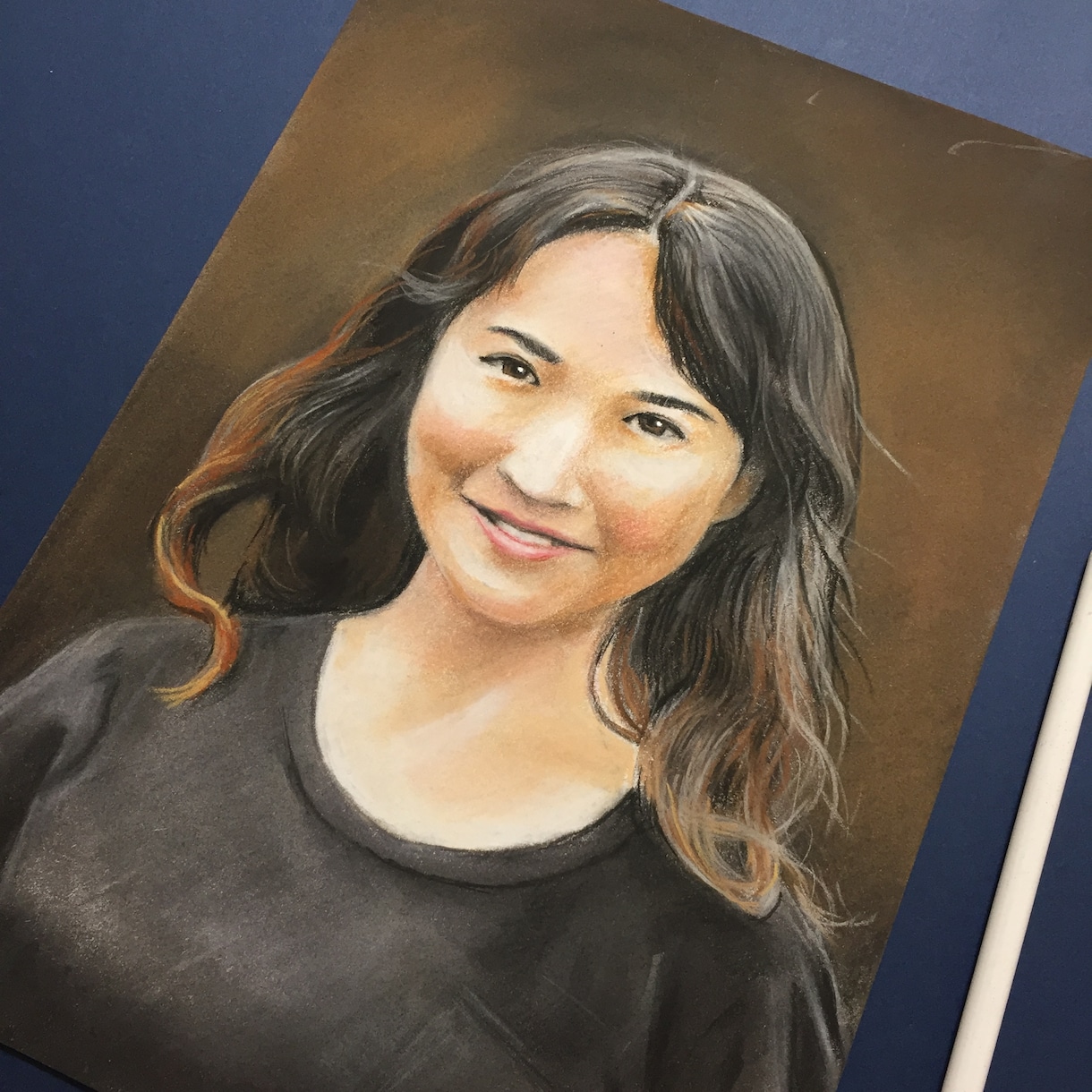 本格的な肖像画をパステルで描きます 繊細でリアルな描写の絵画をご提供いたします イメージ7
