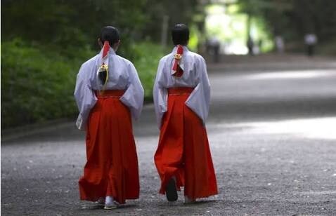 お悩み相談→手相占いで現在を把握→未来を改善します 恋愛・結婚・仕事・健康など、いまの運勢を良くしたい方へ イメージ2