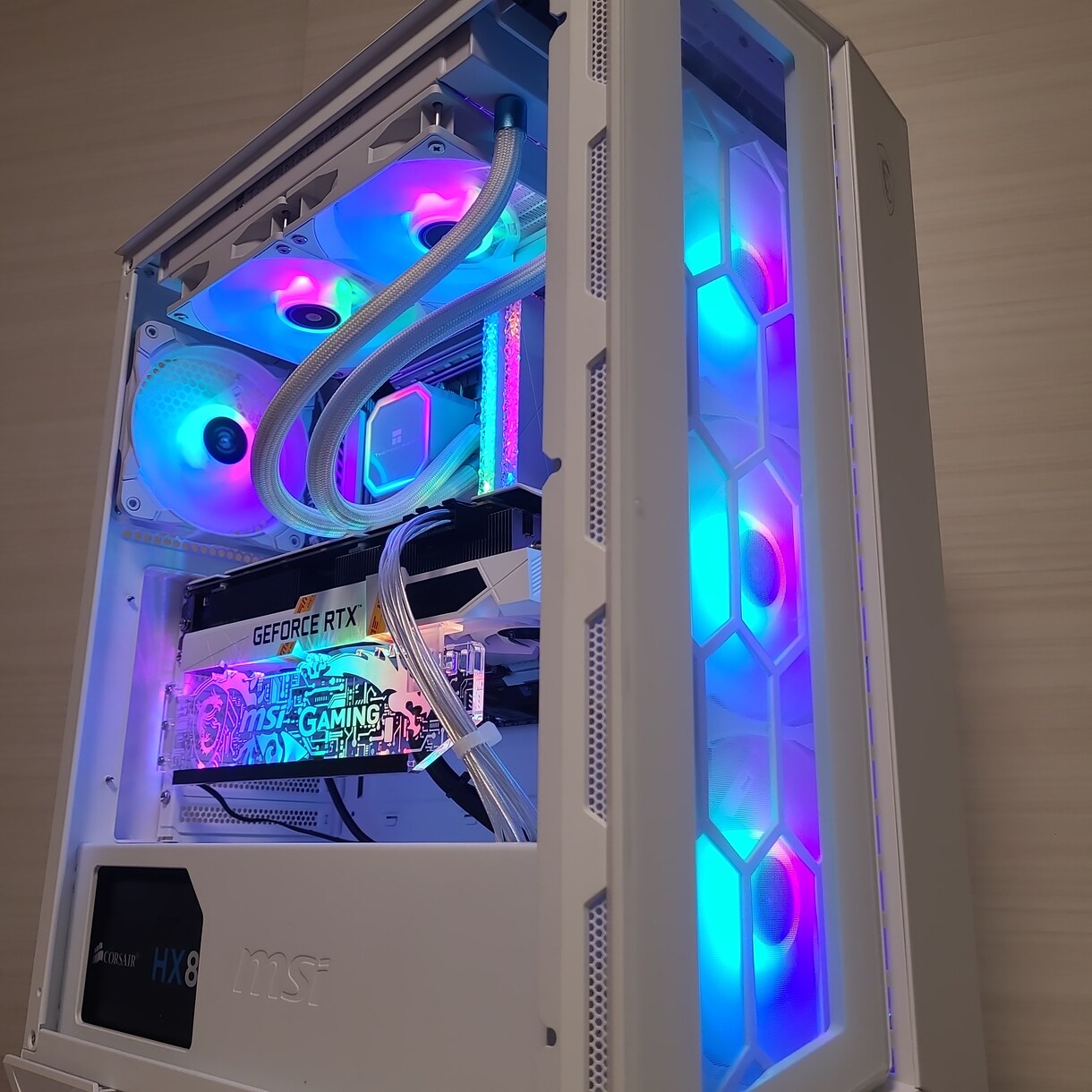 光るゲーミングPCお見積り、組立て 行います パーツの選定から組立てや初期設定など、まずはお見積りを！ イメージ7