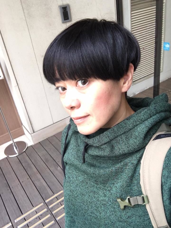 英語・日本語Web動画用のナレーション提供します 元ラジオパーソナリティのバイリンガル！低い落ち着いた声です イメージ4