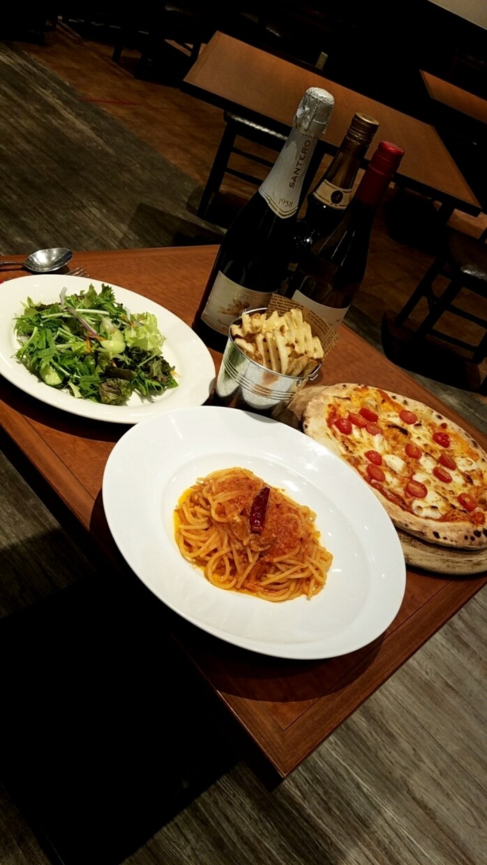 人気のスパゲッティのメニューとレシピを提供します 家で作ったりお店でも作れます。 イメージ4