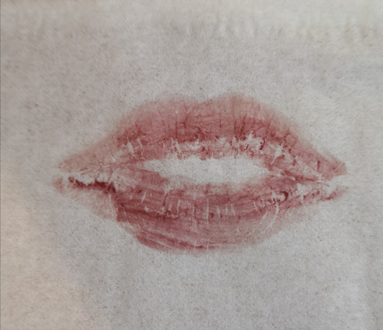 あなた唇をオシャレなインテリア絵画にします たった一つしかない個性的な水彩画をお部屋に一つ如何ですか？ イメージ3