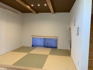 プロがあなたの代わりにプリーツスクリーンを選びます リビングや和室、地窓など...お部屋の雰囲気に合わせてご提案 イメージ1