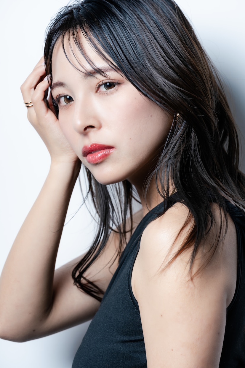 曲の雰囲気に合ったMV撮影します カメラマンさんと一緒にMVを撮影させていただきます イメージ2