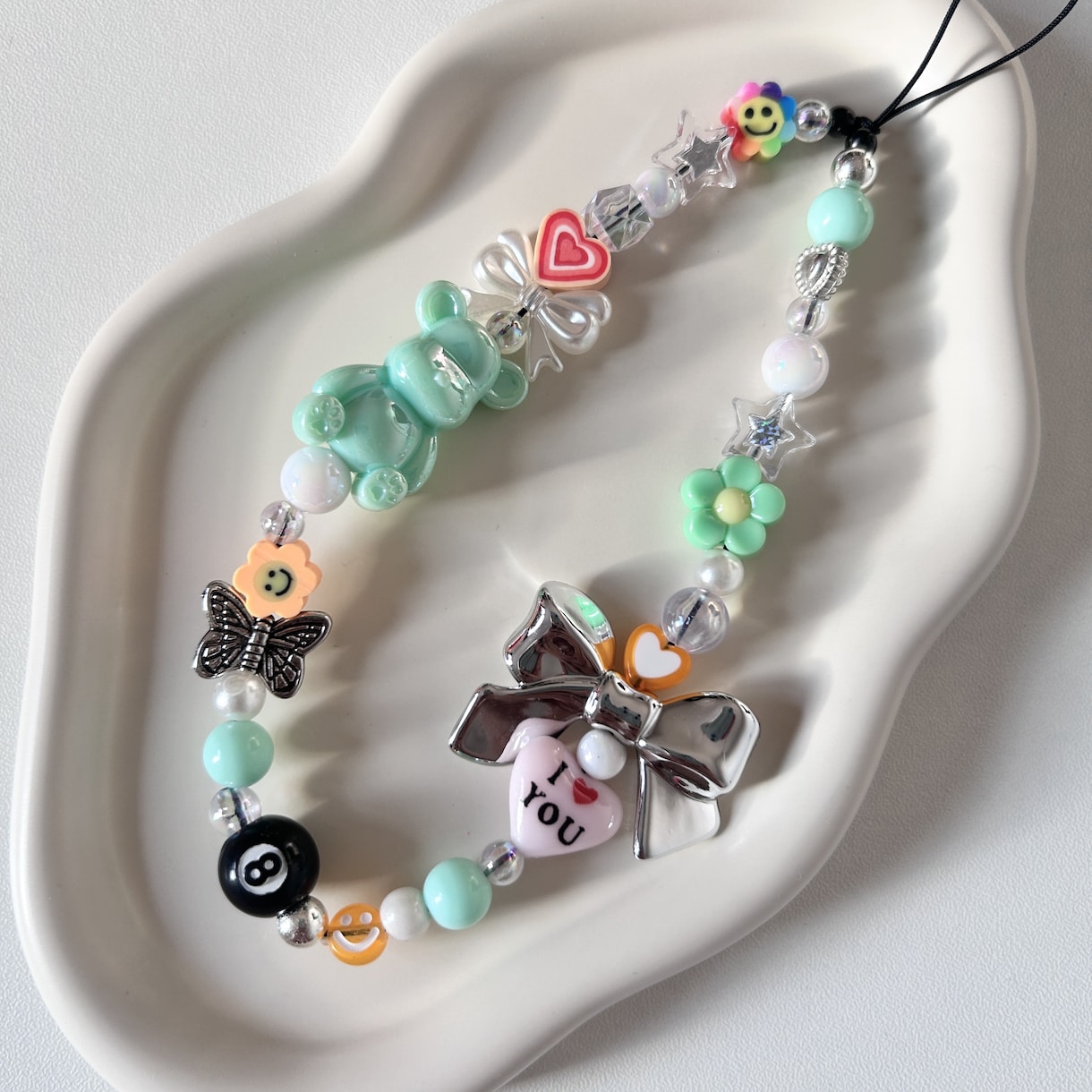 カラフルでかわいいビーズストラップを作ってます スマホ、カメラにワンポイントキーホルダー イメージ1