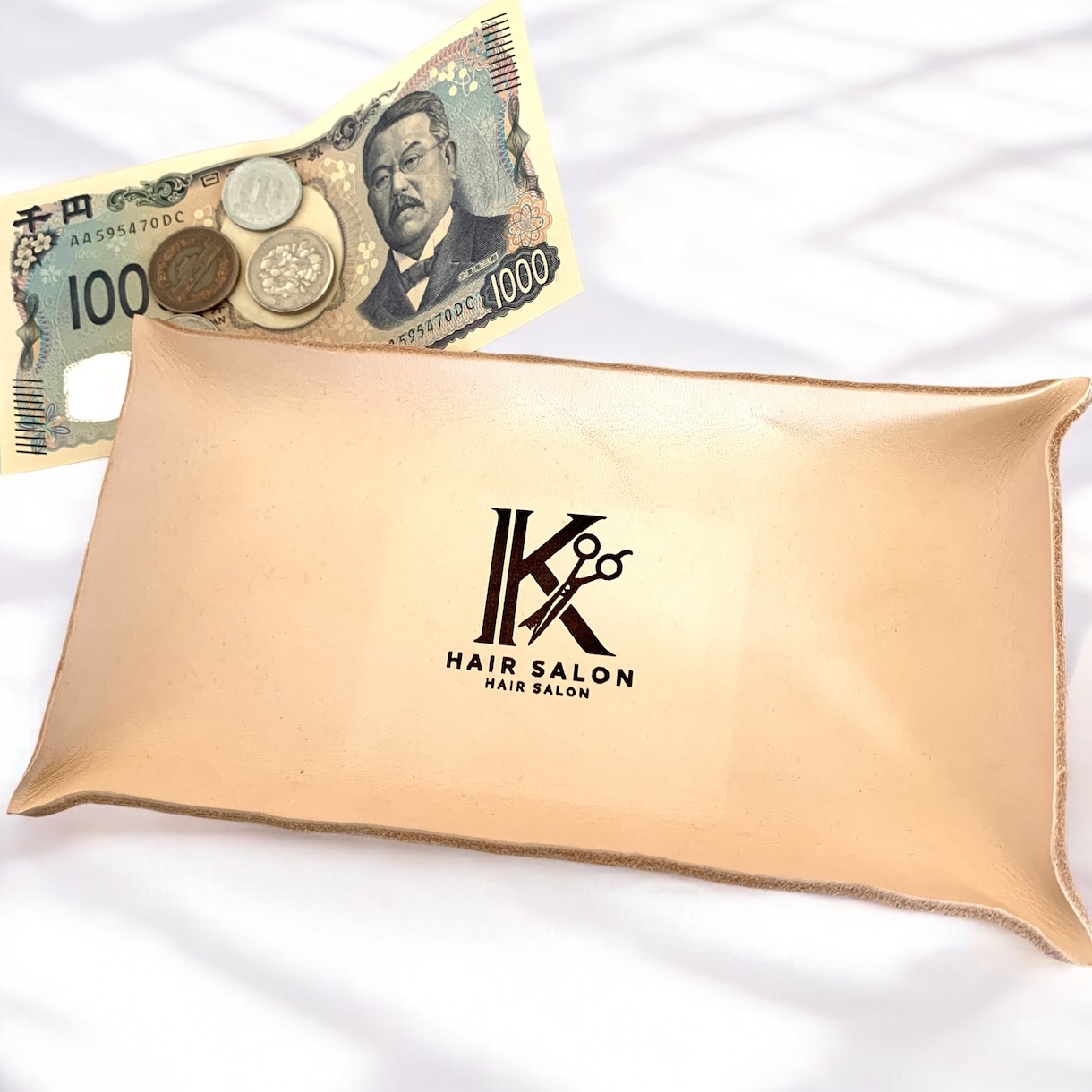 ロゴ入れ革のキャッシュトレイ　カルトン作成します ショップやオリジナルのロゴをレザートレイに彫刻します！ イメージ1