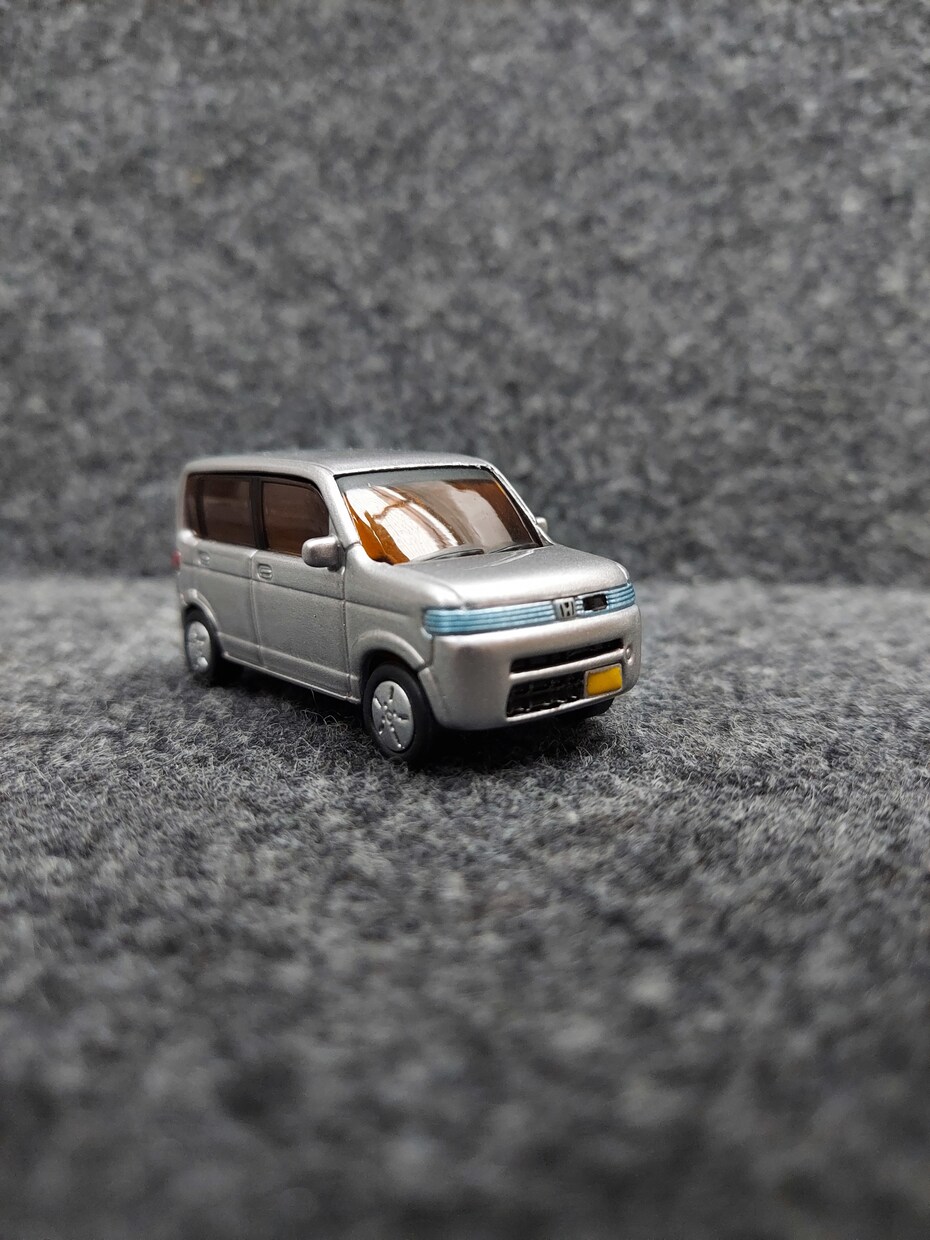 ミニカーのリペイント(お好きな色に塗装)します 20年自動車鈑金塗装をしてきたおじさんのミニカーの塗装です。 イメージ7