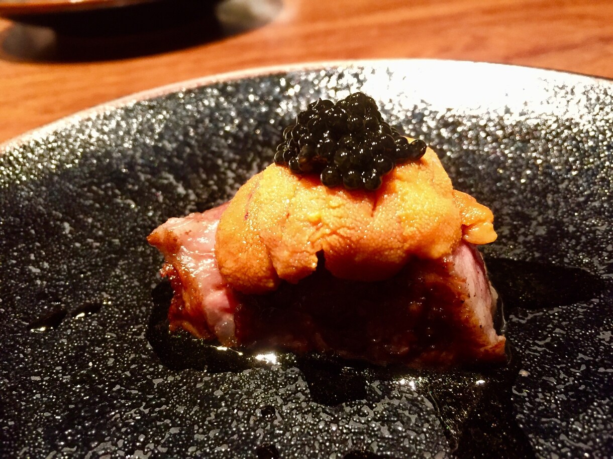 要望に合わせた飲食店を医師が見つけます 食べログ1000件以上のコメント記載がある医師が選びます イメージ1