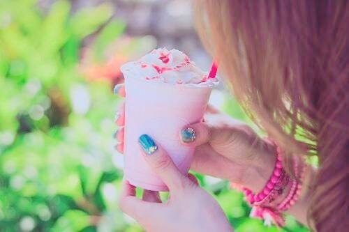 通話でお話♡恋愛トークから愚痴、何でも聞きます 寂しいあなた♡疑似恋愛やガールズトークで楽しく会話しましょ♪ イメージ1