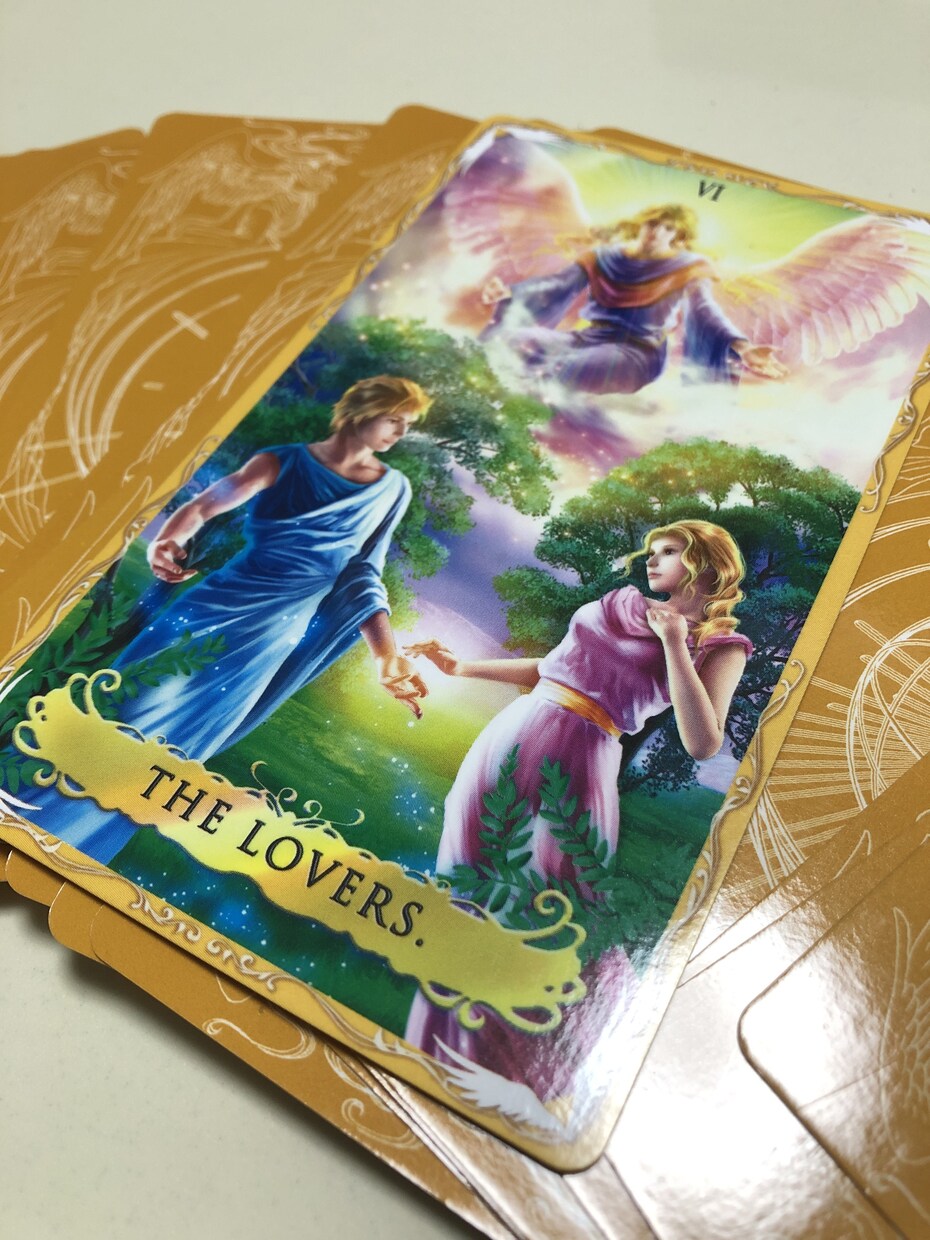 タロット×霊視であなたの不安を解消します ひとりひとり真剣に向き合って占います。 イメージ2