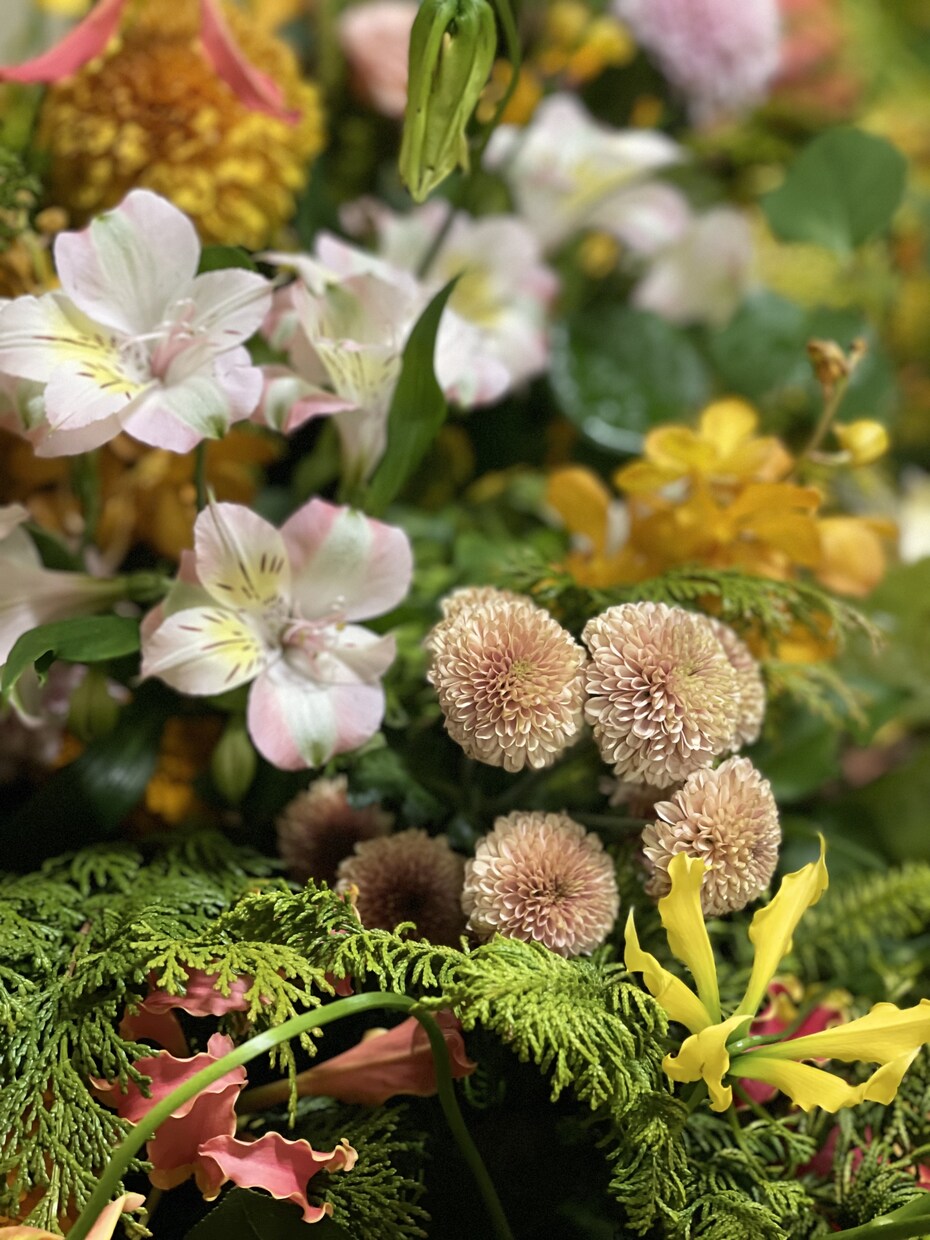 お花のオンラインレッスンなどいたします お花屋さんのレッスン。ぜひご自宅でお花を飾ってみませんか？ イメージ1