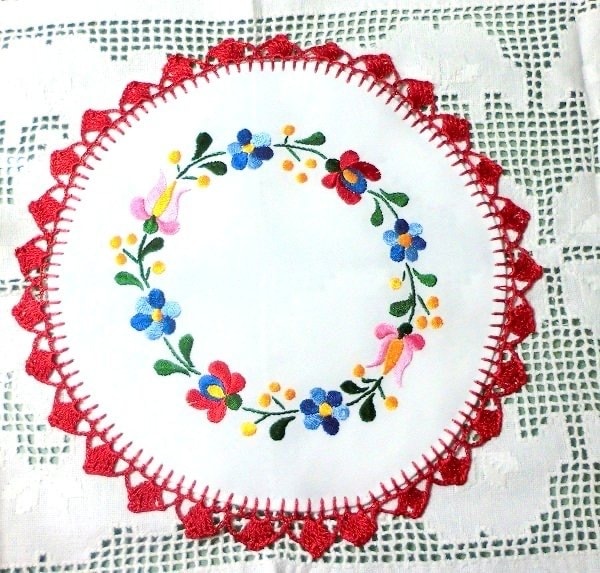 ハンガリー刺繍の里訪問を企画提案します 素朴な人々と知り合い、刺繍を体験、感動・体験型の旅です イメージ6