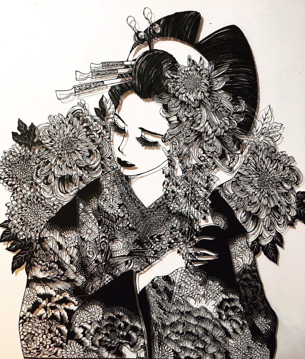 切り絵をオリジナルで制作致します 繊細なラインが魅力の切り絵は、光と影のアートです。 イメージ4