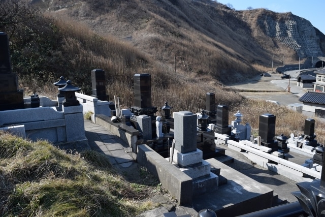 あなたに代わり奈良と京都でお墓参りと清掃を行います ご先祖様、故人様への敬意をこめて代行します イメージ5