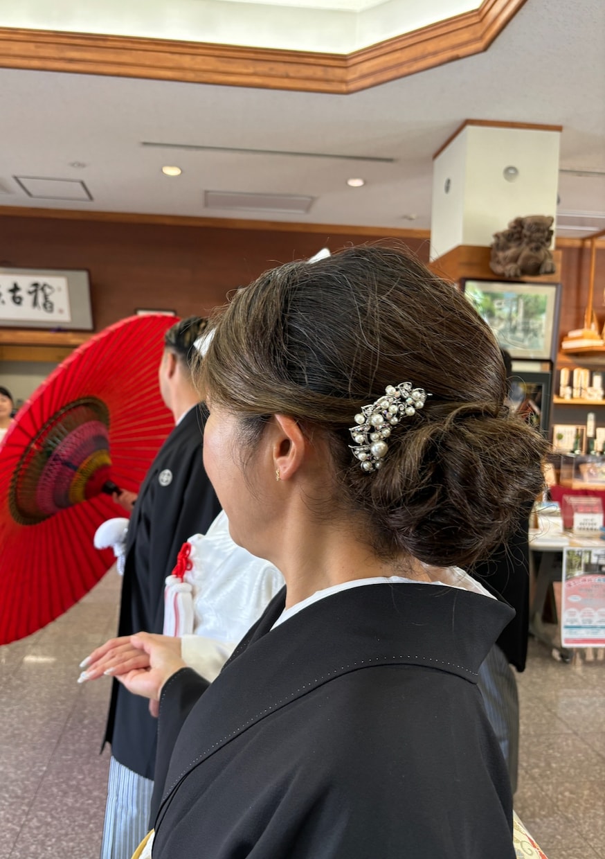 50歳以上の女性結婚式お呼ばれ髪型相談承ります 美容師歴25年あなたに素敵な髪型を提案！楽しい1日に イメージ4