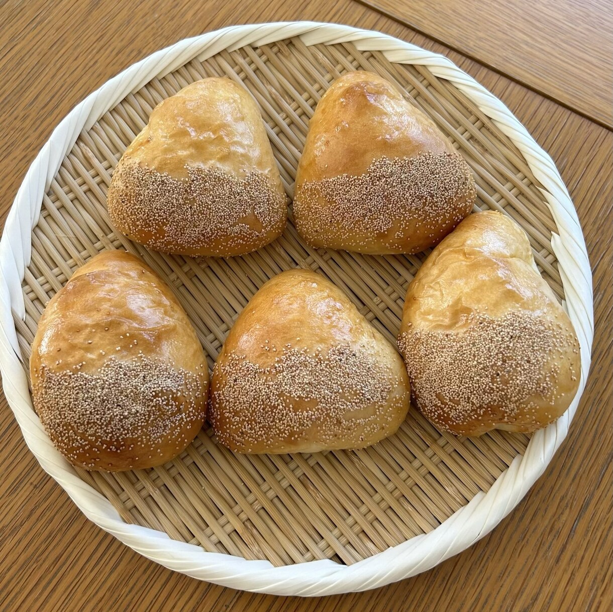 パンの成形と仕上げ、動画で伝授します 様々な形のパンがあると食卓賑やか！家族も笑顔♡ イメージ7