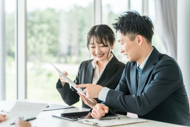 評価面談で困らない「進め方の型」を一緒に整理します フィードバックの伝え方や流れを具体的に整理します イメージ4