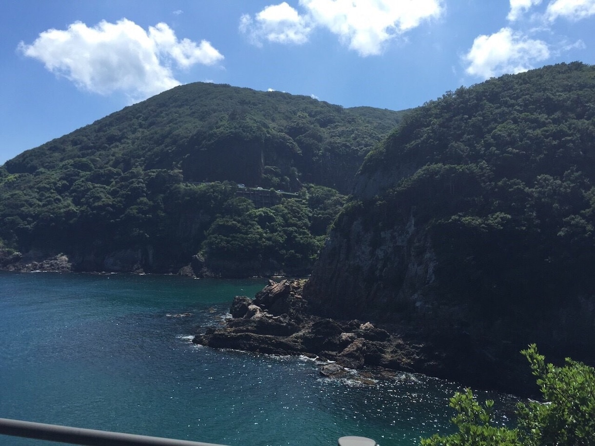 レイキで心身を整え、運気アップの流れを後押しします 力みや重さをゆるめ、内側からクリアに ✧ 現状好転の巡りへ イメージ5