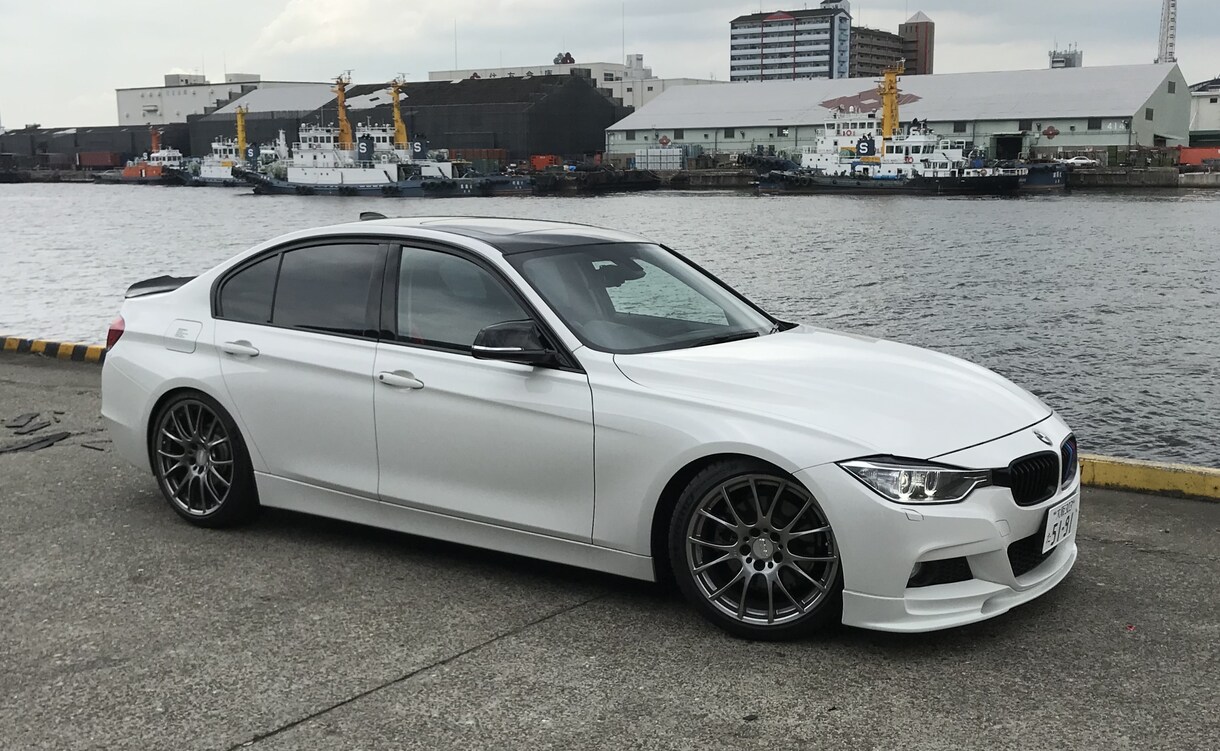 BMW F30イケてるカスタムパーツの提案します BMW F30に最適なカスタムパーツや安価購入方をアドバイス イメージ1