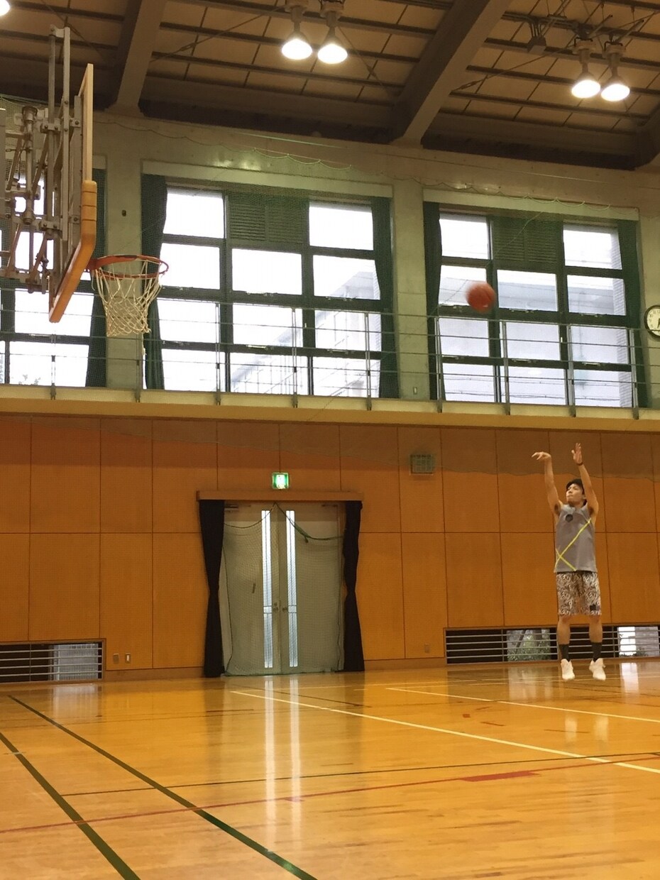 シュート成功率向上のヒントを提供します バスケ初心者でも安心！シュートフォームにお悩みのあなたへ イメージ1