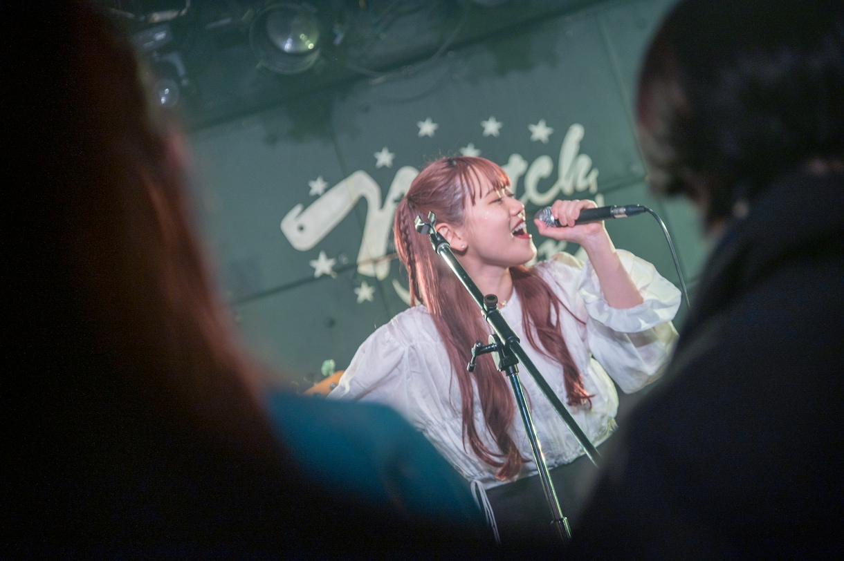 圧倒的臨場感！ライブ・コンサートの撮影をいたします 他社実績40件！ライブや舞台の熱量を最高の1枚に残します！ イメージ4