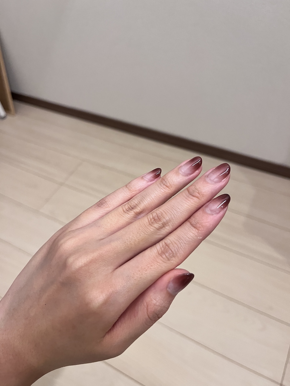 ナチュラルな雰囲気のハンドモデル写真撮影します リアルで柔らかい“人の手”を求めてる方へ イメージ1